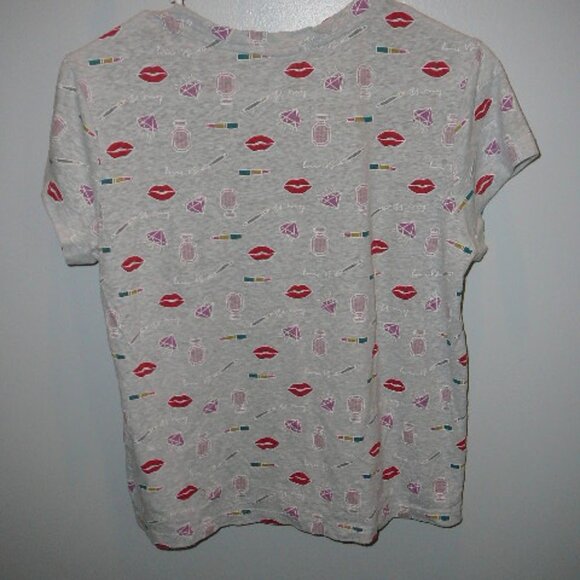 Victoria's Secret Gray T-Shirt Lipstick Lips Perfume Bottles Women's Size-Medium - Picture 4 of 4